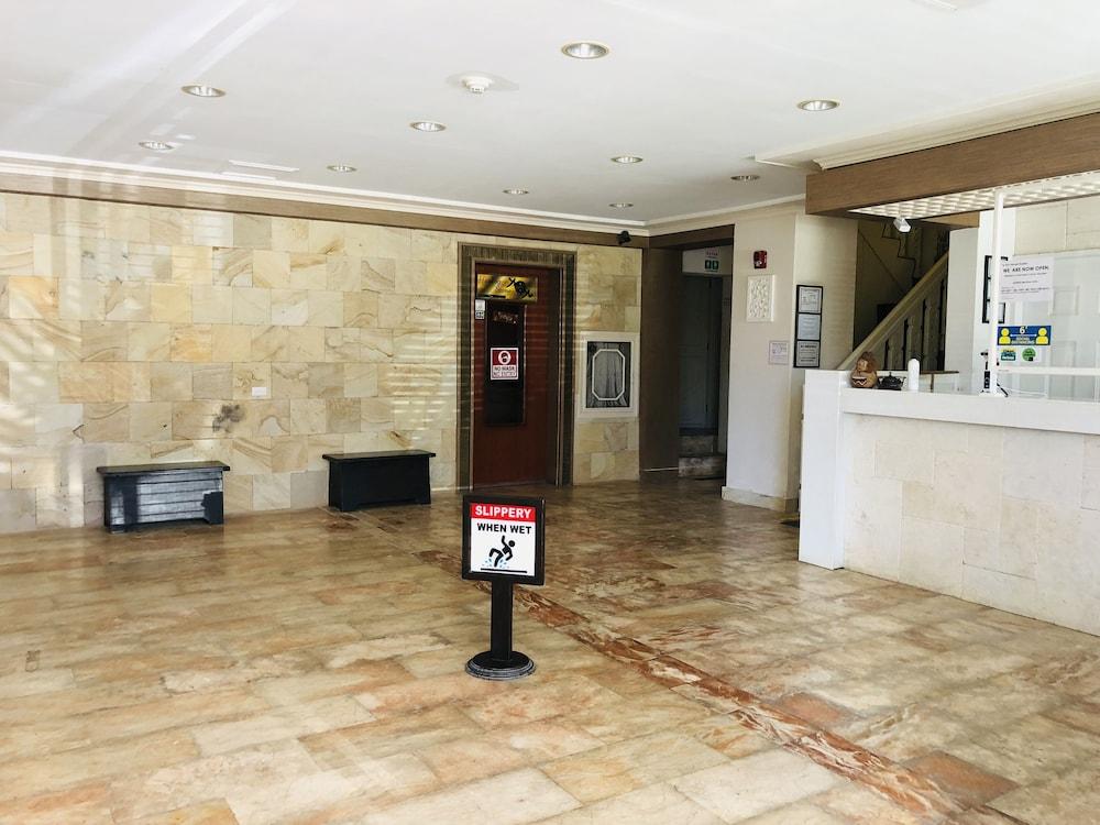Holiday Saipan Hotel Exterior photo