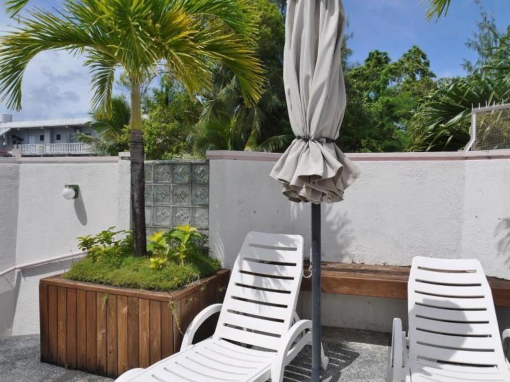 Holiday Saipan Hotel Exterior photo