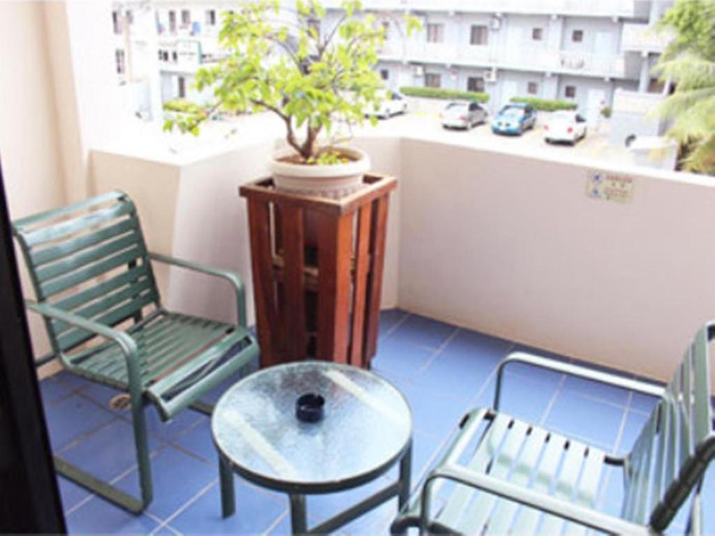 Holiday Saipan Hotel Exterior photo