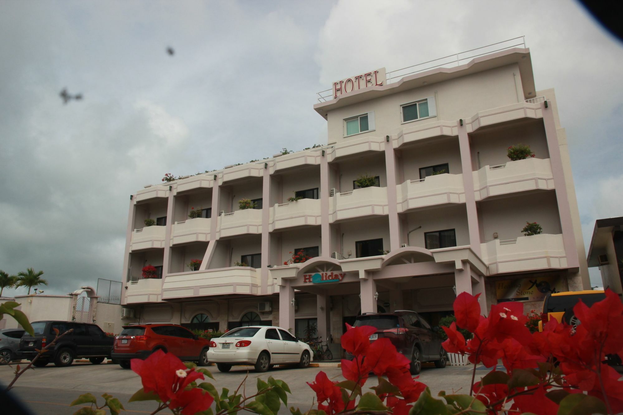 Holiday Saipan Hotel Exterior photo