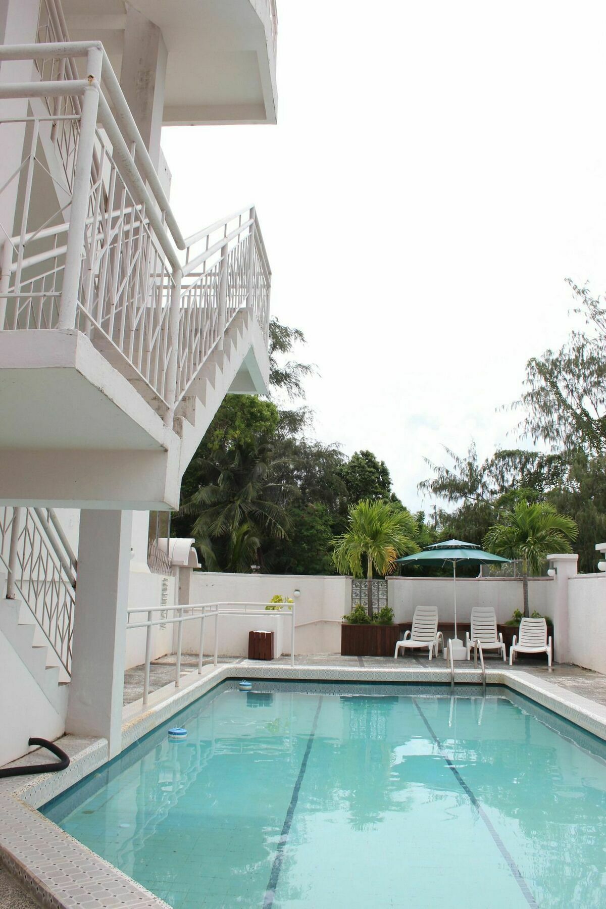 Holiday Saipan Hotel Exterior photo